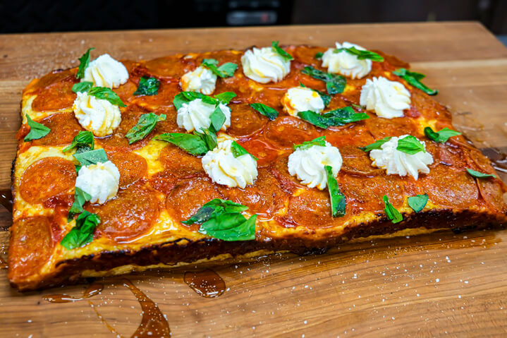 Detroit-Style Pizza on the Weber Searwood